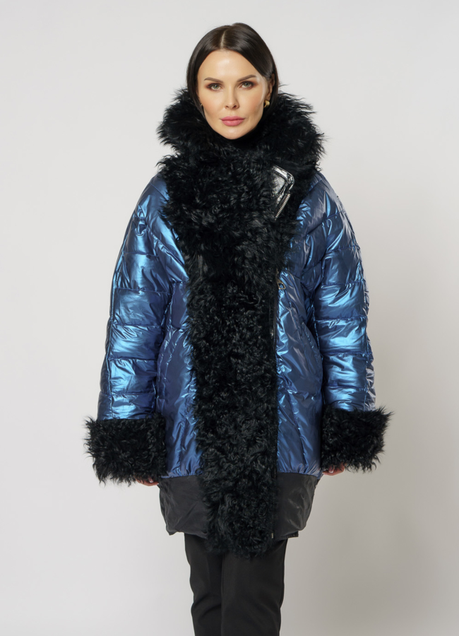 фото Двусторонний пуховик oversize с отделкой из козлика  модель № 221