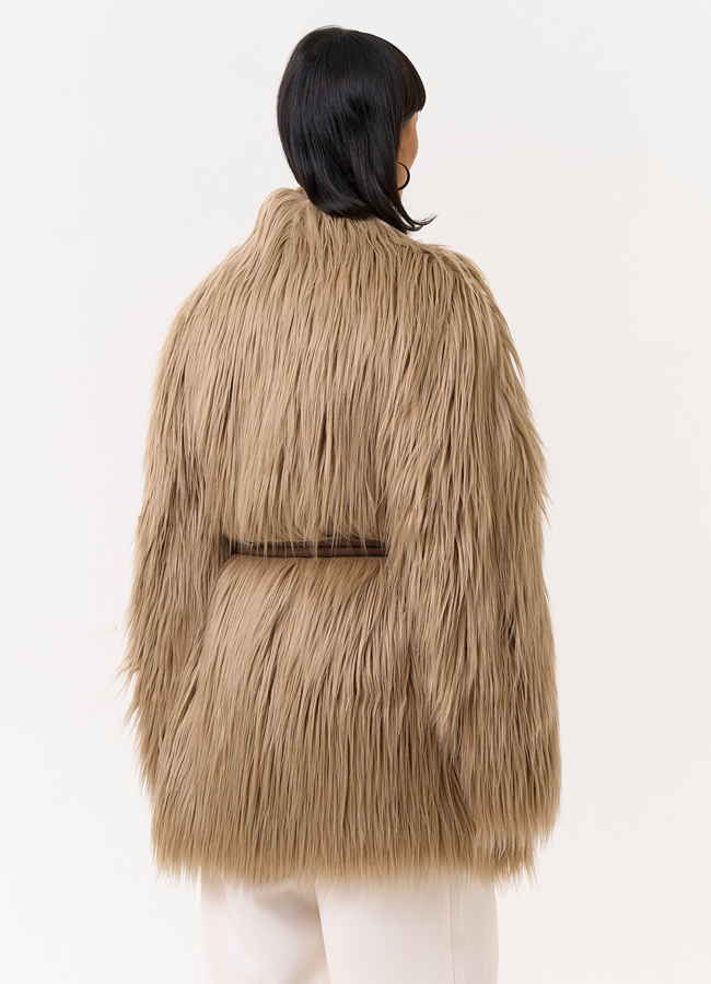 Женская шуба из эко меха с декоративным поясом модель № 31532 в кредит Женская шуба из эко меха с декоративным поясом модель № 31532 в кредит