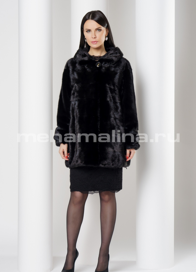 Шуба из черной норки, укороченная с капюшоном модель № S-761 в кредит