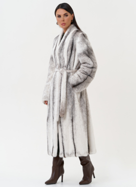 Длинная шуба из норки крестовки