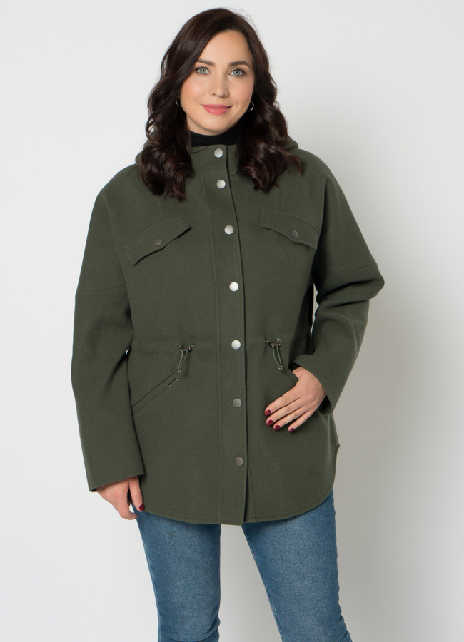 Парка женская в зеленом цвете с капюшоном модель № 21671 меха малина