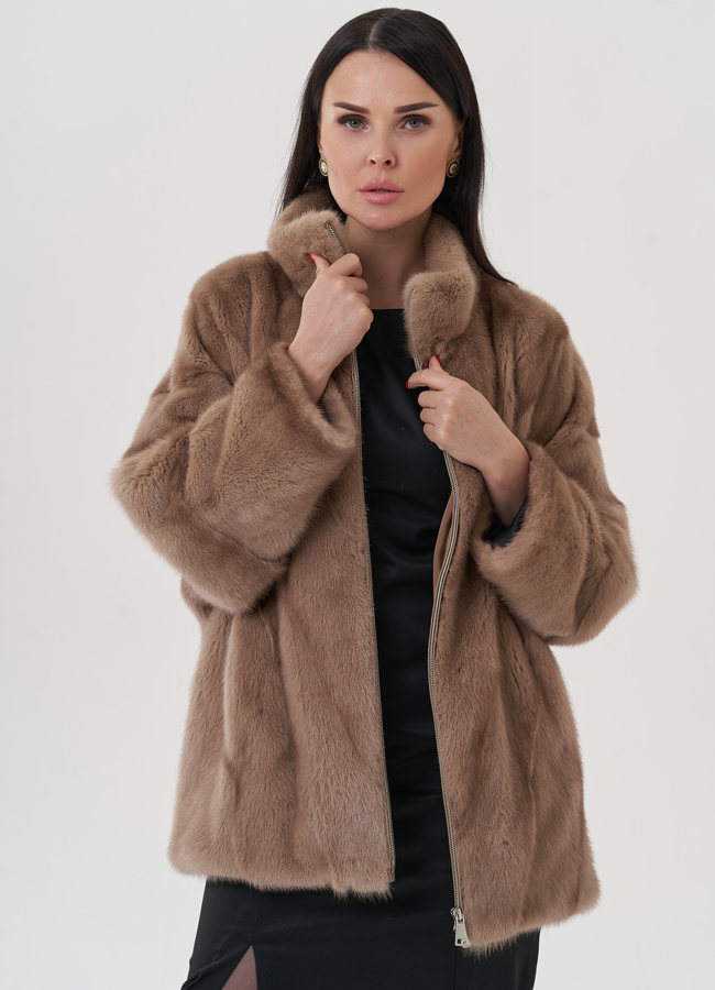 Короткая  шуба из норки  модель № 82452 универмаг малина