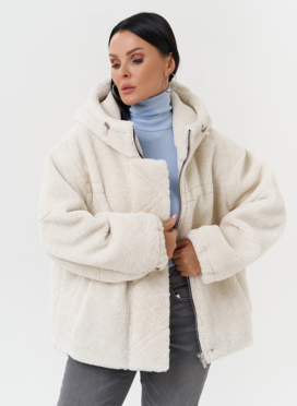 Куртка из эко меха с капюшоном