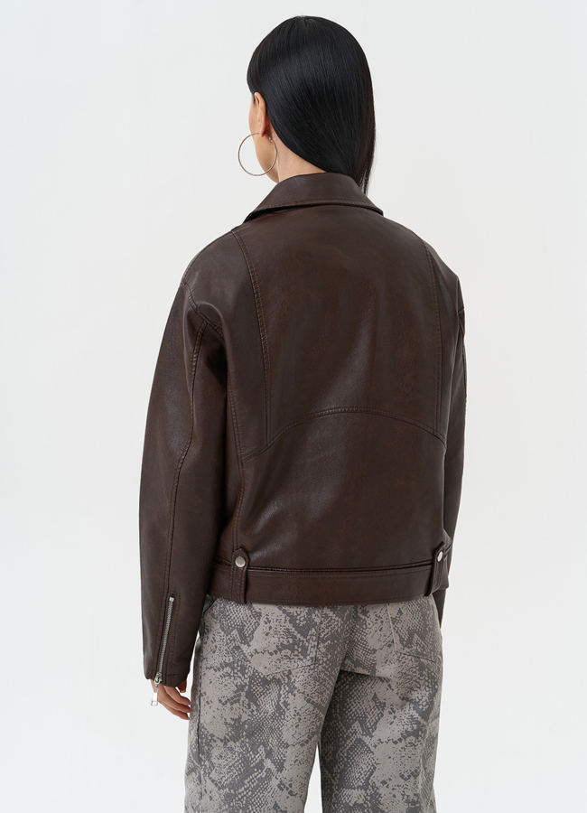 Куртка косуха из эко кожи коричневого цвета модель № 30299 в рассрочку Куртка косуха из эко кожи коричневого цвета модель № 30299 в рассрочку