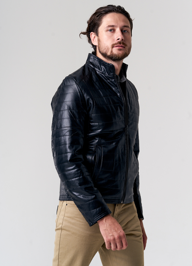 Куртка из эко кожи черного цвета модель № 707 в рассрочку