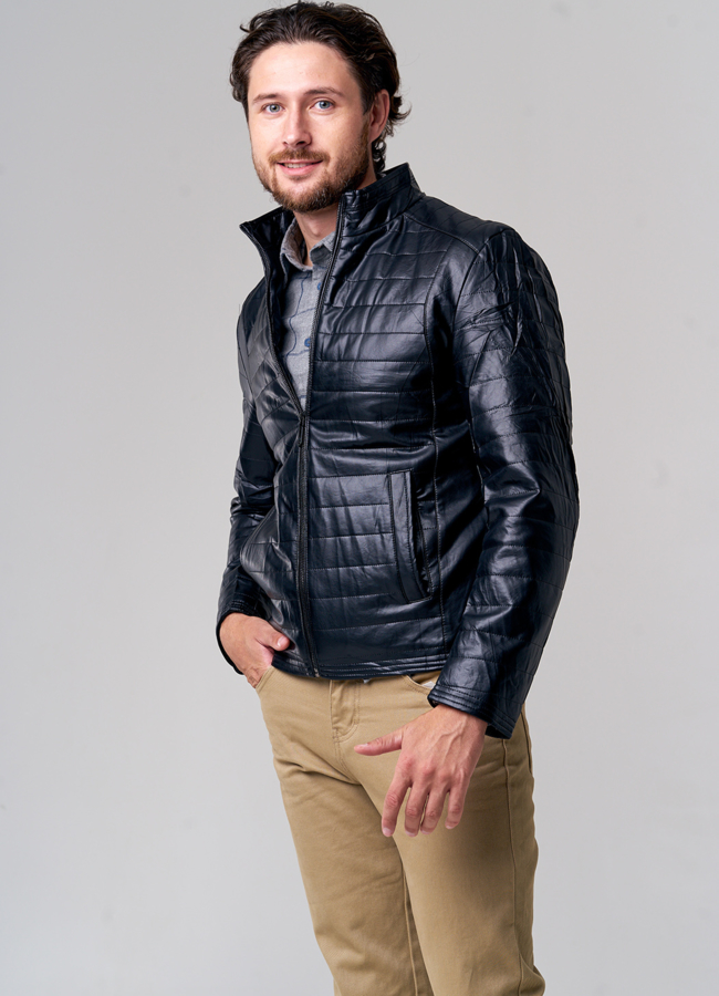 фото Куртка из эко кожи черного цвета модель № 707