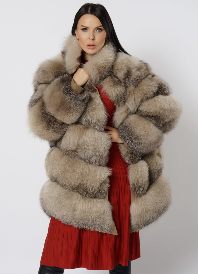 Шуба из лисы с воротником стойкой модель № 21729 универмаг малина