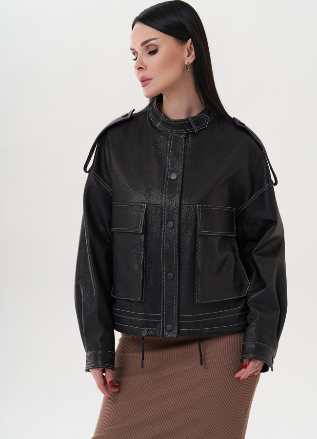 фото Куртка черного цвета с контрастной строчкой модель № 26918