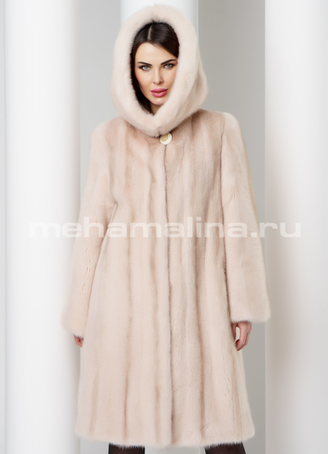 Светлая шуба из норки модель № S-569 меха малина