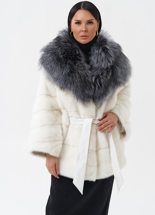 Белая норковая шуба с капюшоном из чернобурки модель № 29262 меха малина
