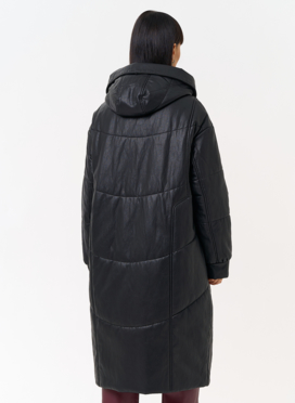 Женский пуховик из эко кожи со съемным эко мехом