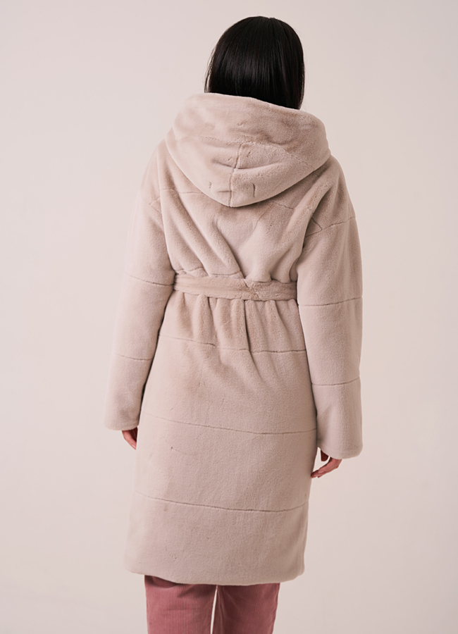 Пальто из искусственного меха с капюшоном  модель № 19076 в кредит