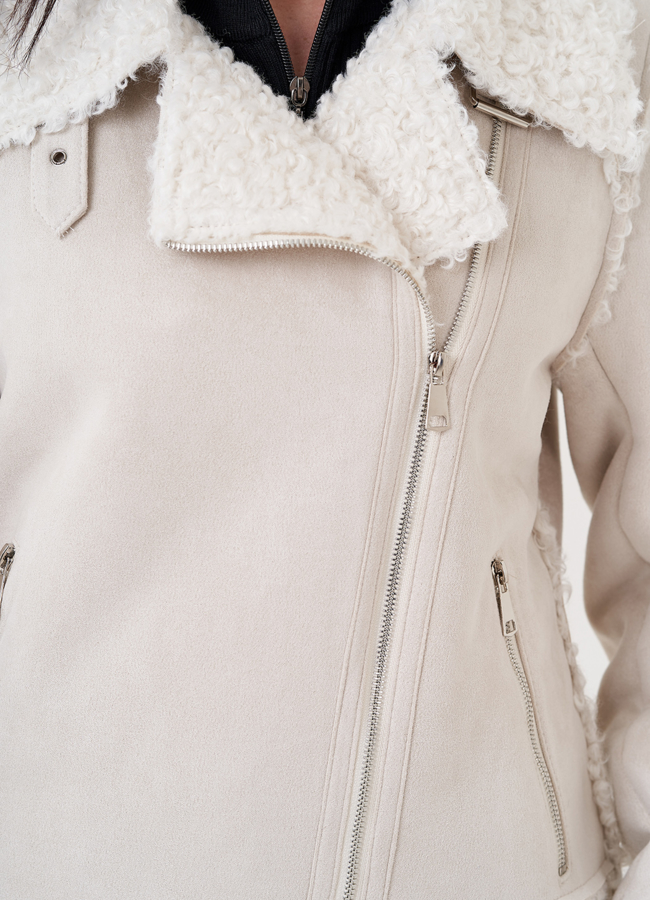 Женская дубленка из эко замши модель № 23989 в кредит