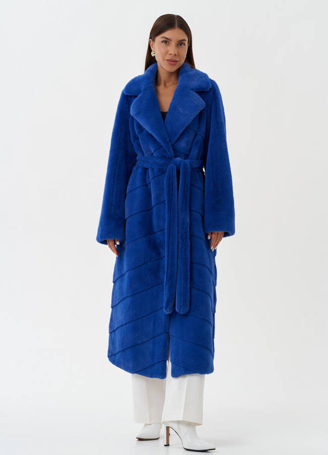 Пальто из эко меха с поясом модель № 28453 меха малина