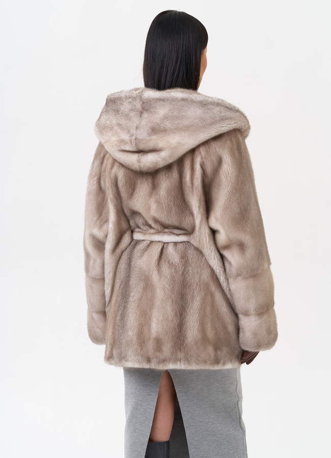 Норковая шуба с капюшоном  модель № 29521 универмаг малина