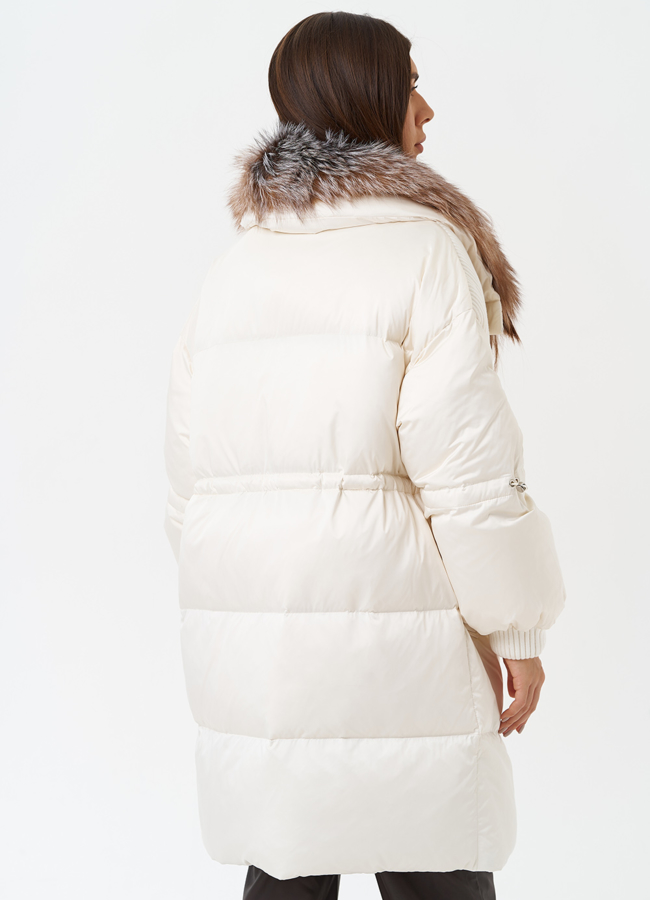 Пуховик с отделкой из меха лисы модель № 28827 универмаг малина