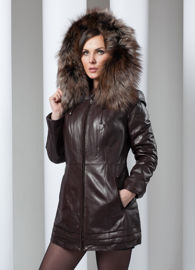 фото Кожаная куртка коричневая с капюшоном модель № K-80 (лиса) фото Кожаная куртка коричневая с капюшоном модель № K-80 (лиса)