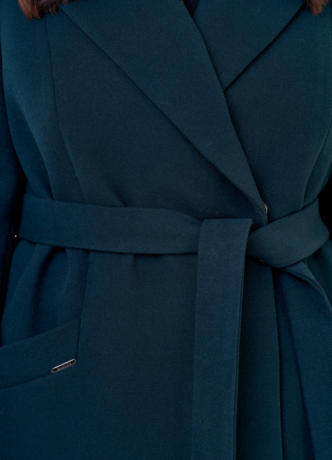 Женское пальто с английским воротником в зеленом цвете модель № 23180 универмаг малина