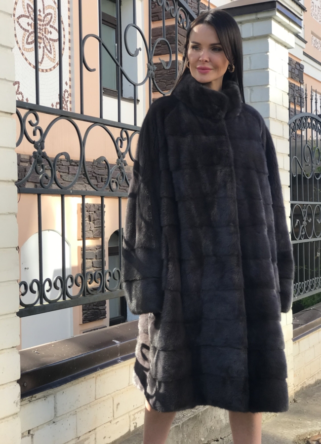 Норковая шуба в цвете уголь модель № 8010 в кредит