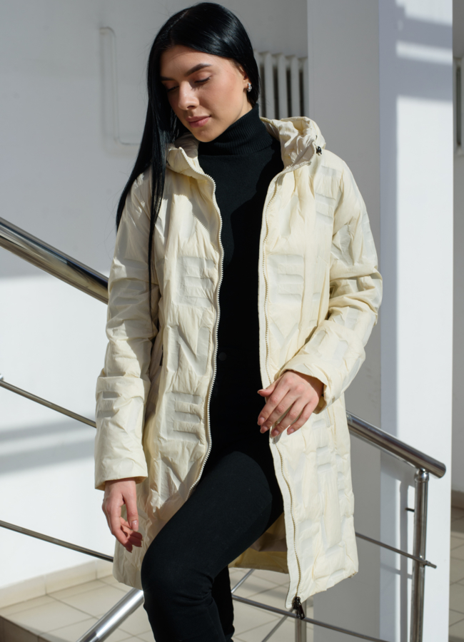 Женское полупальто с капюшоном  модель № 22530 в рассрочку