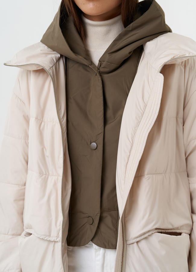 Женская куртка со съемной манишкой модель № 27869 в рассрочку