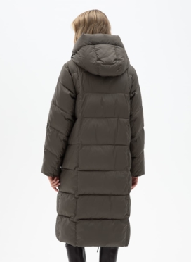 Женский пуховик с капюшоном