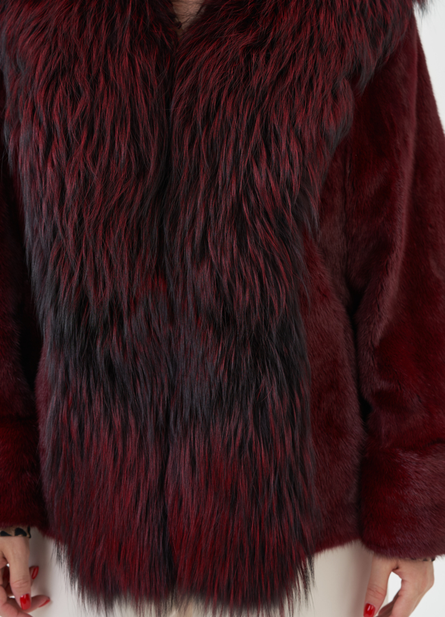 Куртка из норки бордового цвета модель № 24738 в рассрочку