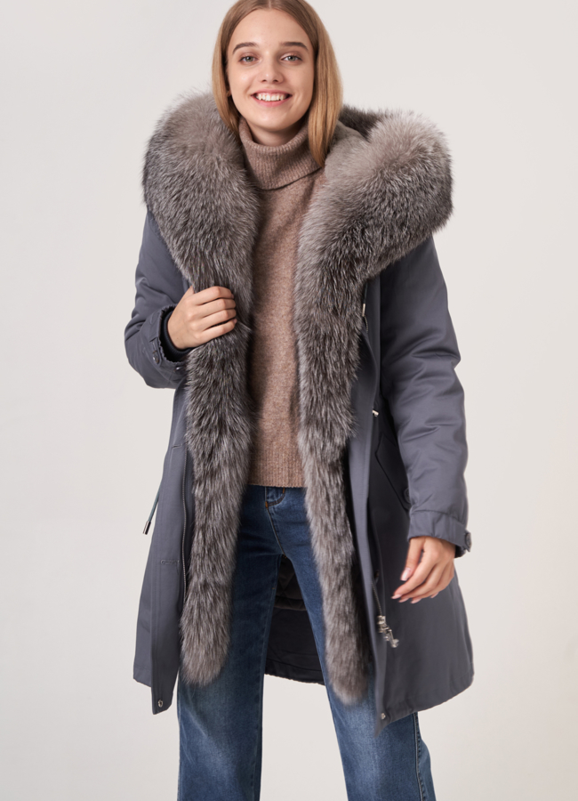 Женская меховая парка модель № 3909 меха малина