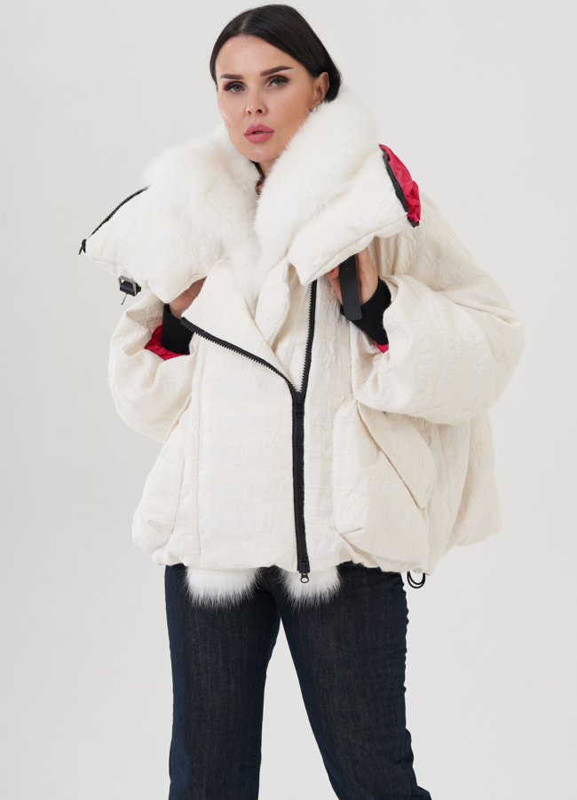 Женская куртка белого цвета модель № 24934 в рассрочку