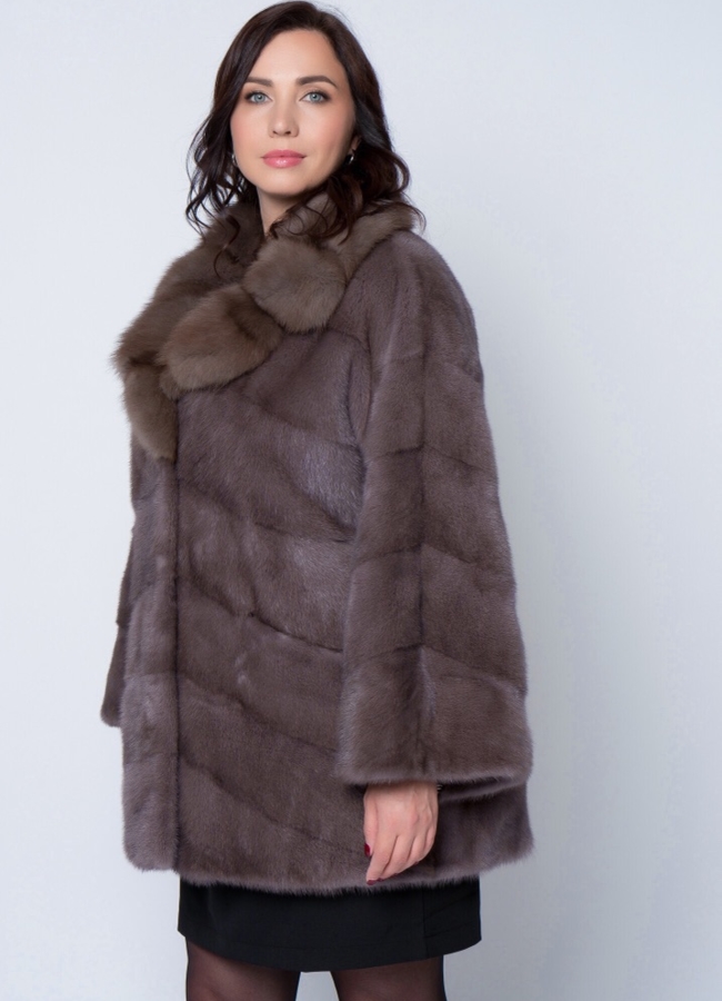 Норковая шуба с отделкой из куницы модель № 21603 меха малина