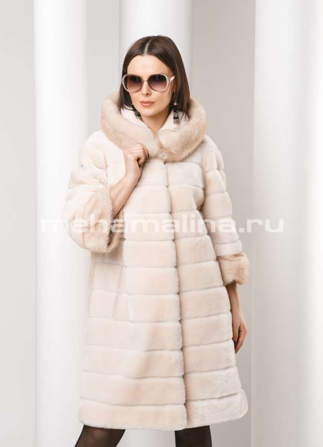 фото Светлая шуба из мутона модель № S-491