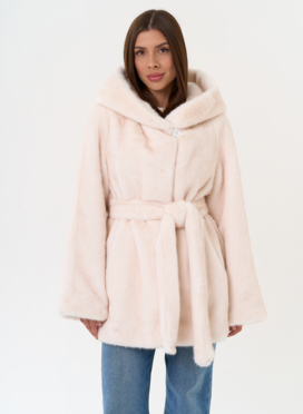 Женская шуба из эко меха с капюшоном Женская шуба из эко меха с капюшоном