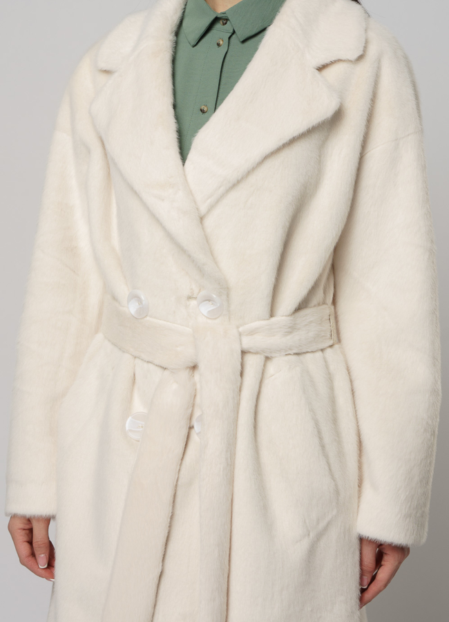 Утепленное двубортное пальто модель № 18304 универмаг малина