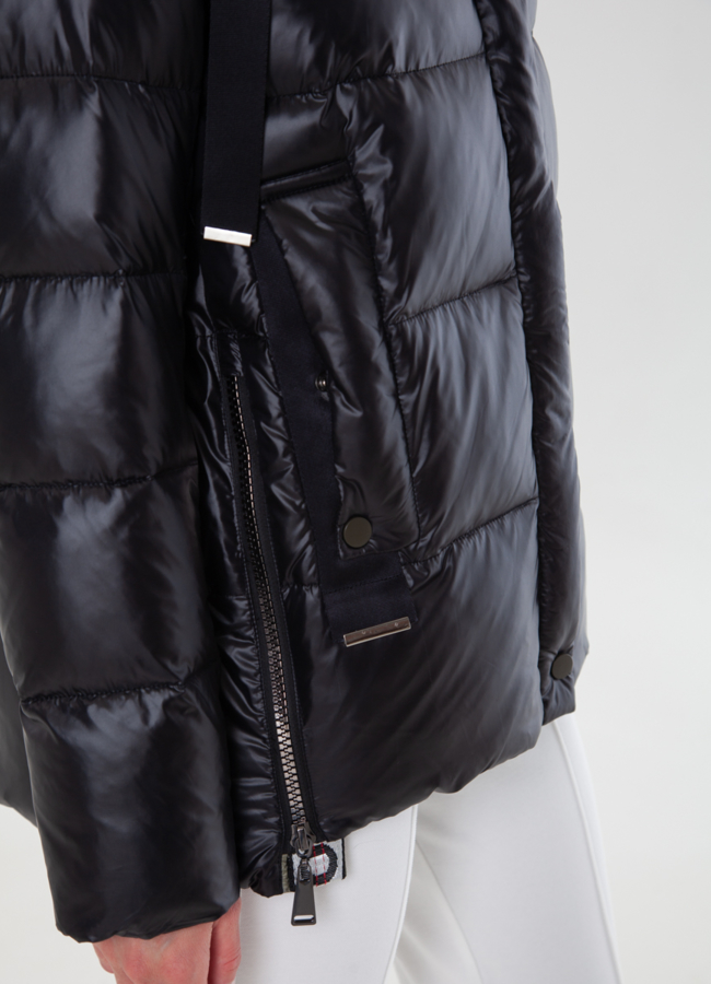 Женский укороченный пуховик черного цвета с капюшоном модель № 21091 универмаг малина