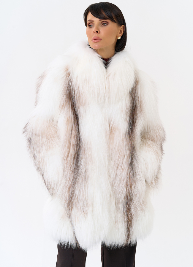 Белая шуба из лисы модель № 32009 универмаг малина