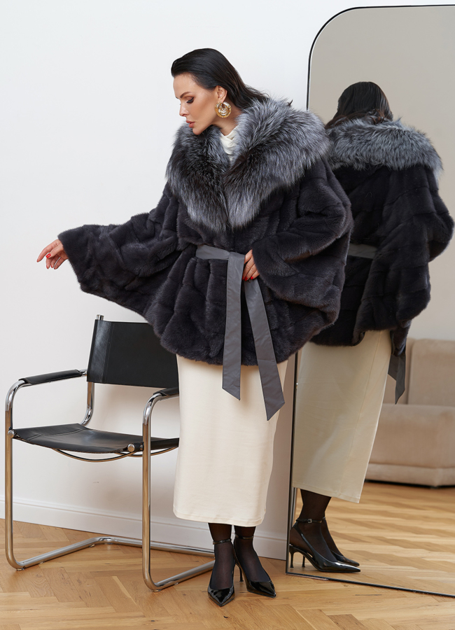 фото Шуба из норки с капюшоном из меха чернобурки модель № 29260