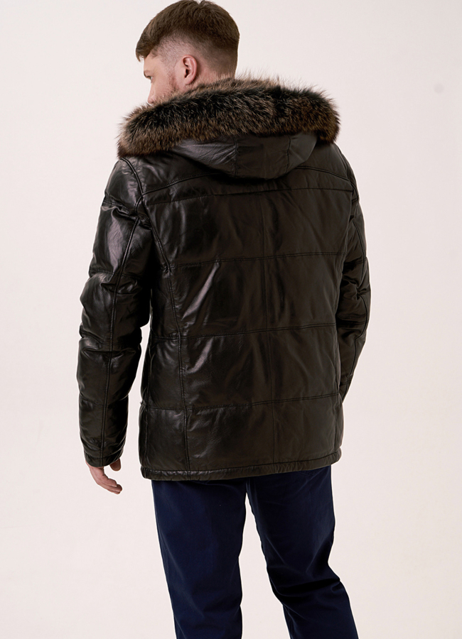 Пуховик из натуральной кожи черного цвета со съемным капюшоном модель № 9222 в кредит