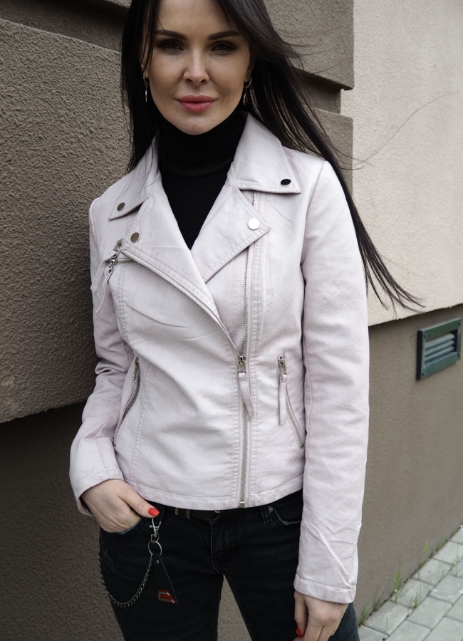 Куртка из эко кожи розового цвета  модель № 1307 меха малина