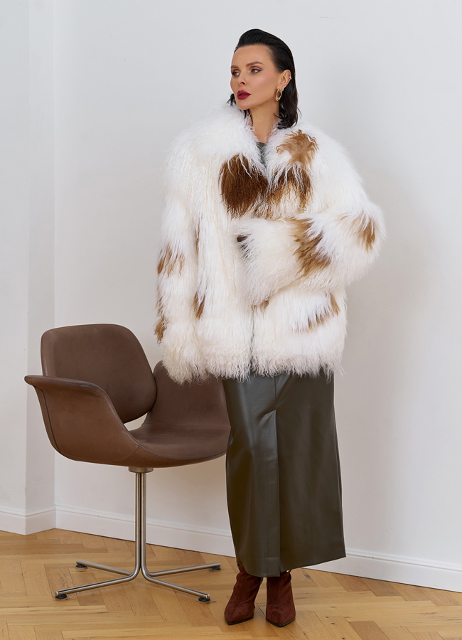 Женская шуба из меха ламы модель № 30634 в рассрочку Женская шуба из меха ламы модель № 30634 в рассрочку