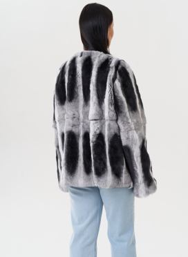 Женская шуба из меха кролика Женская шуба из меха кролика