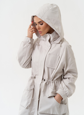 Ветровка женская с капюшоном