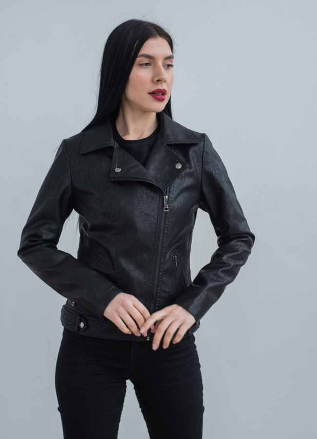 фото Куртка из эко кожи черного цвета модель № 20639