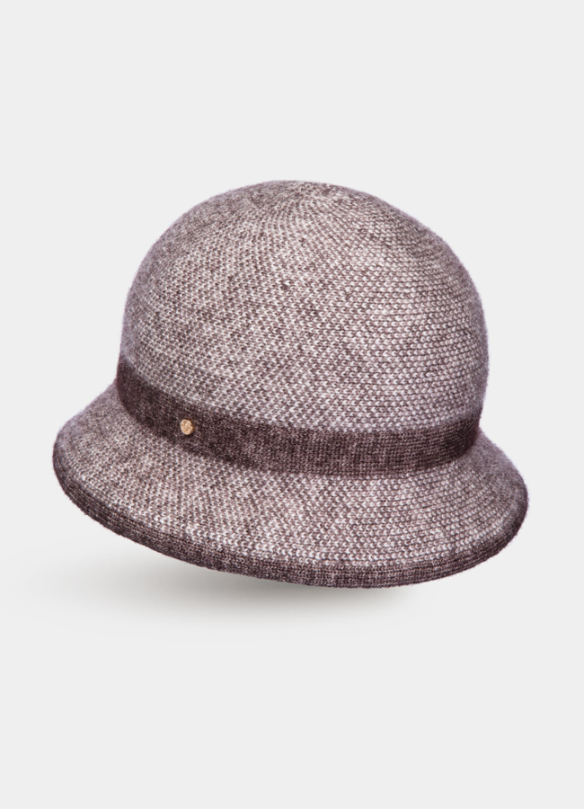 Шляпа модель № А-98 меха малина