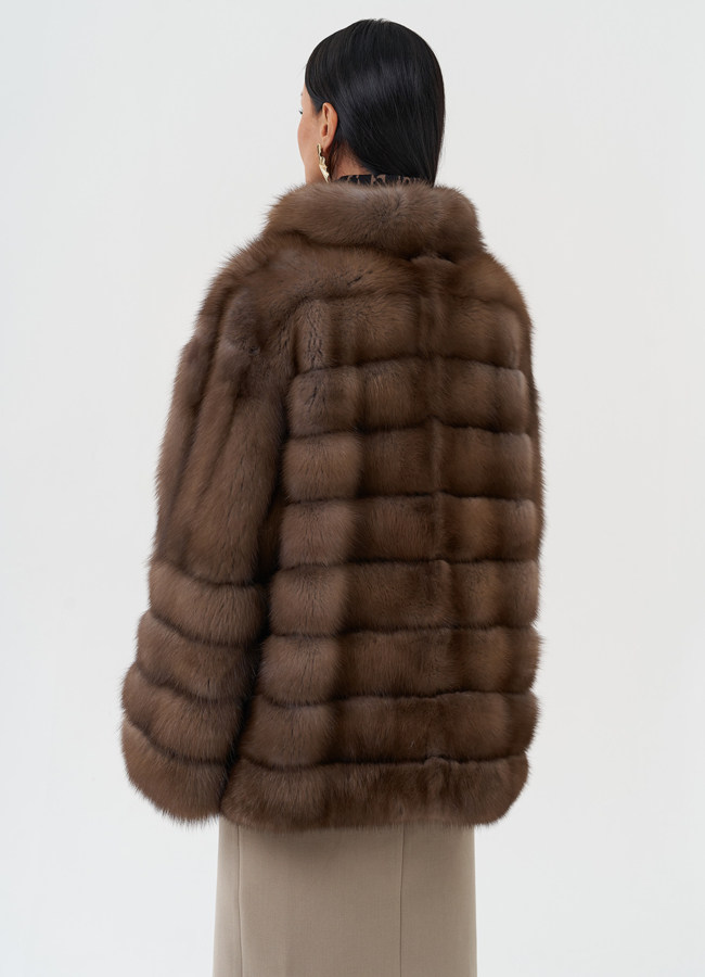 Оверсайз шуба из меха куницы модель № 28085 универмаг малина