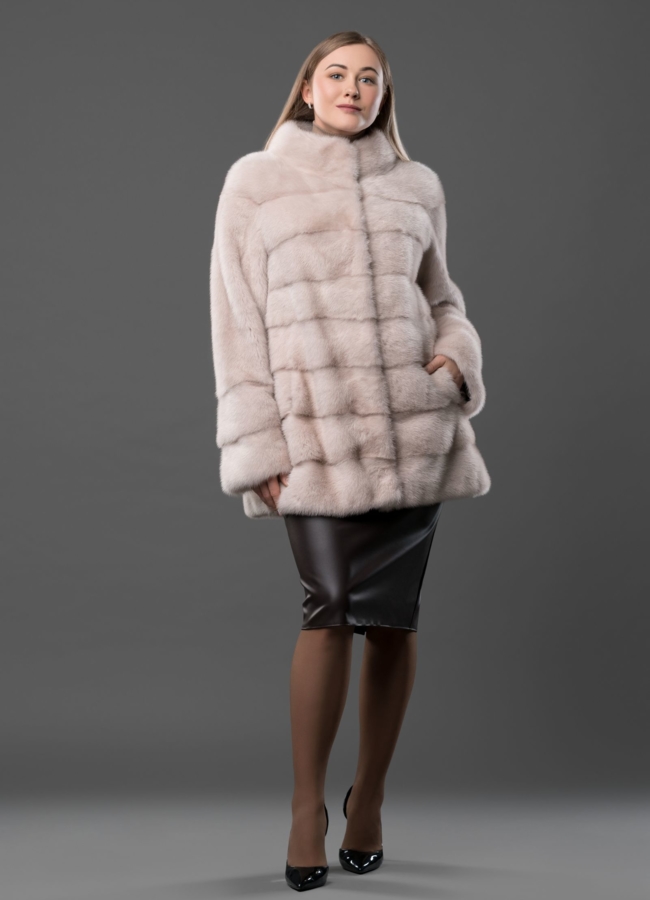 фото Укороченная светлая норковая шуба  модель № S-716