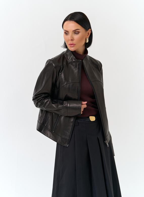 Женская куртка из натуральной кожи