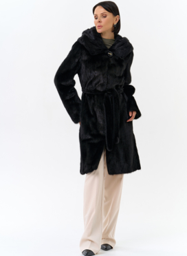 Норковая шуба с капюшоном и поясом черного цвета