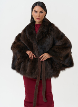 Женская шуба из меха канадского енота Женская шуба из меха канадского енота