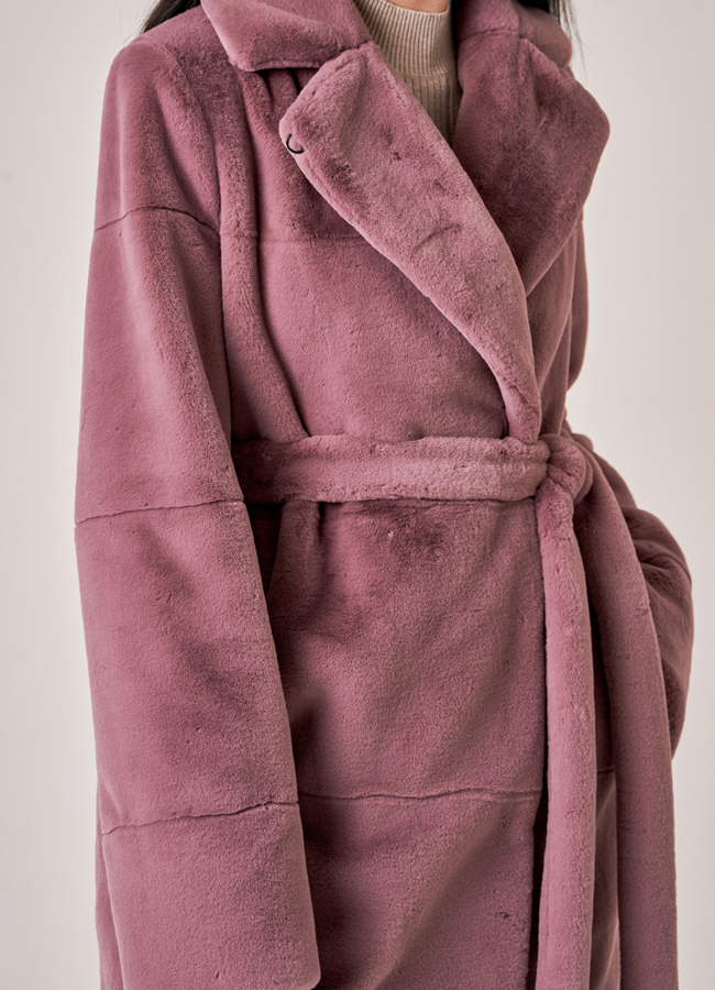 Шуба из искусственного меха розового цвета модель № 933 в кредит