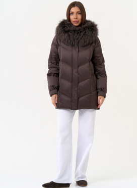 Женский пуховик с капюшоном из меха чернобурки